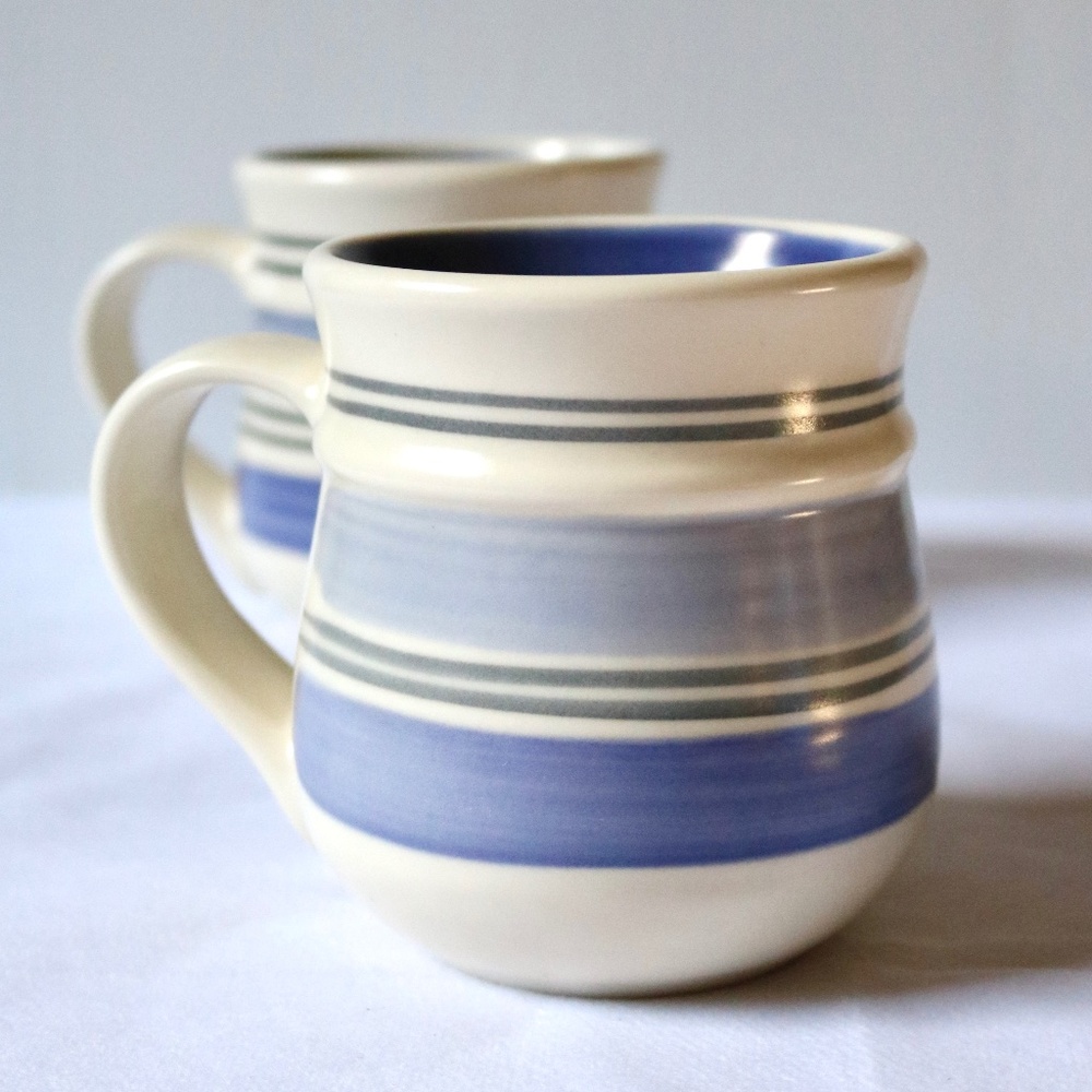 Set of 2 Pfaltzgraff 'Rio' Coffee Tea Mugs Cups White Blue Stoneware Mexico Fall